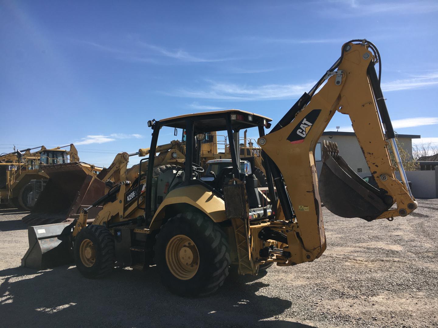 ./imagenes/INVOICE/2019/17135/RETROEXCAVADORA CAT 420F (13).JPG